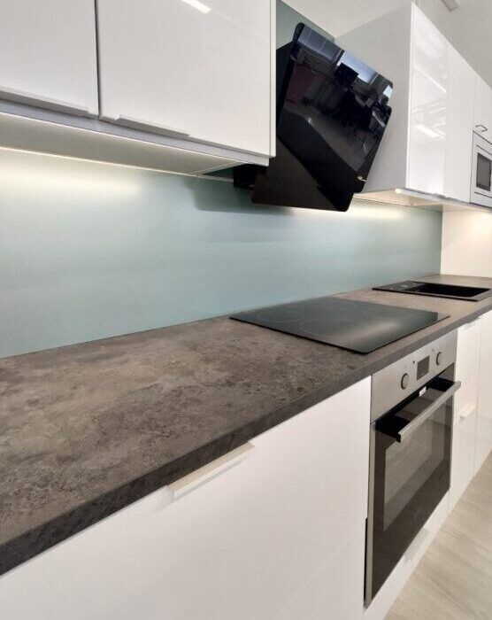 Alucobest - Välimeri/kiiltävävalkoinen - 500 x 1525 x 4mm välitilalevy