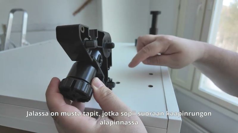 Sokkelijalka 100 / 150mm - 4kpl paketti - tappikiinnitys Hiipakan runkoihin
