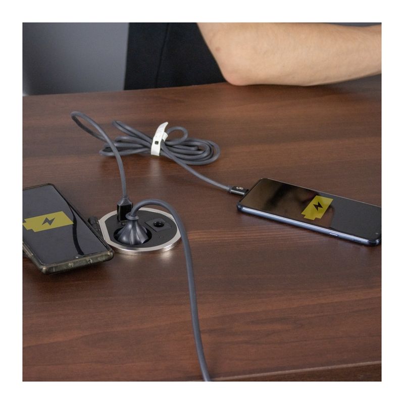 SOLINA CHARGER pistorasia 1xUSB A, 1xUSB C &amp; 1xpistoke &amp; LANGATON LATAUS