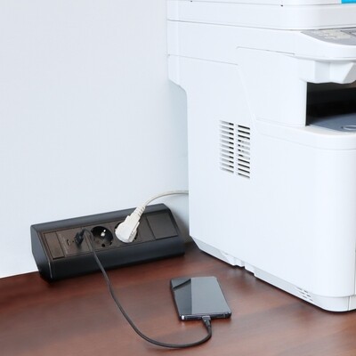 SOLINA CORNER 1 BLACK -USB A&amp;C - kulmapistorasia