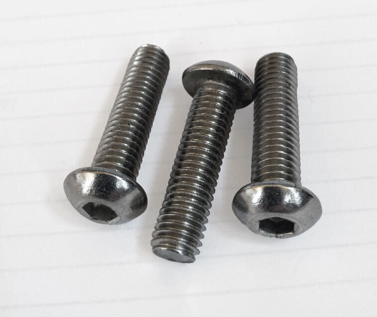 Kuusiokulmapultti M8x30mm - 100kpl