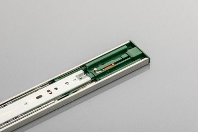 Teleskooppikisko PONNAHTAVA - 45mm, sivukiinnitteinen - monta pituutta - Solina PROslide
