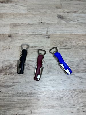 Pullonavaaja - tarjoiljanavaaja