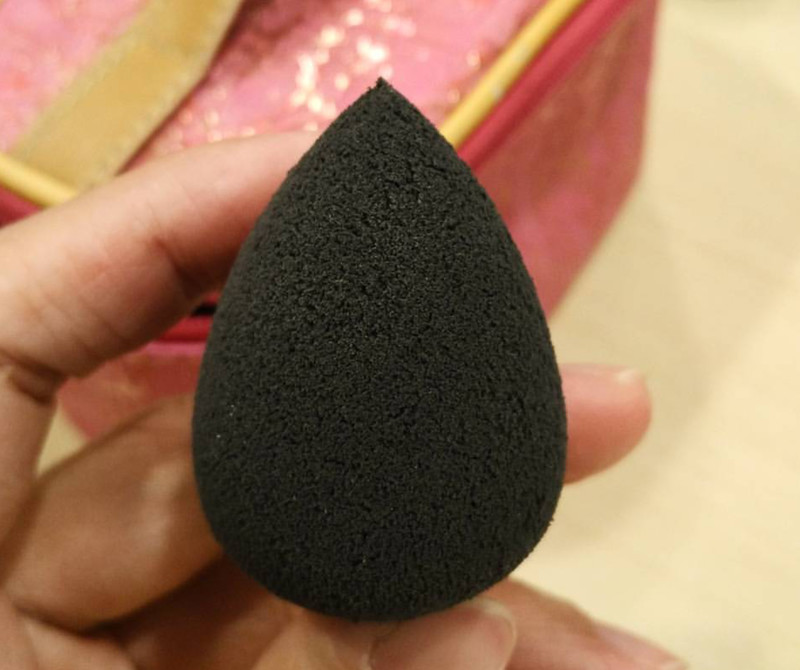 Mini Beauty Blender ( Black only)