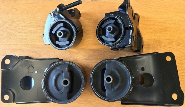 Nissan Maxima 1995 1996 1997 1998 Transmission &amp; Motor Mounts