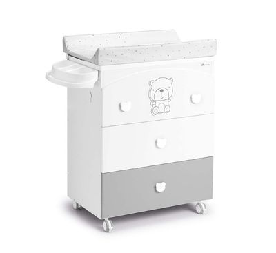 Table à langer, baignoire bébé et commode