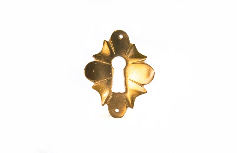 Bocchetta Luigi XIV - 38x48mm  (art-10/115)