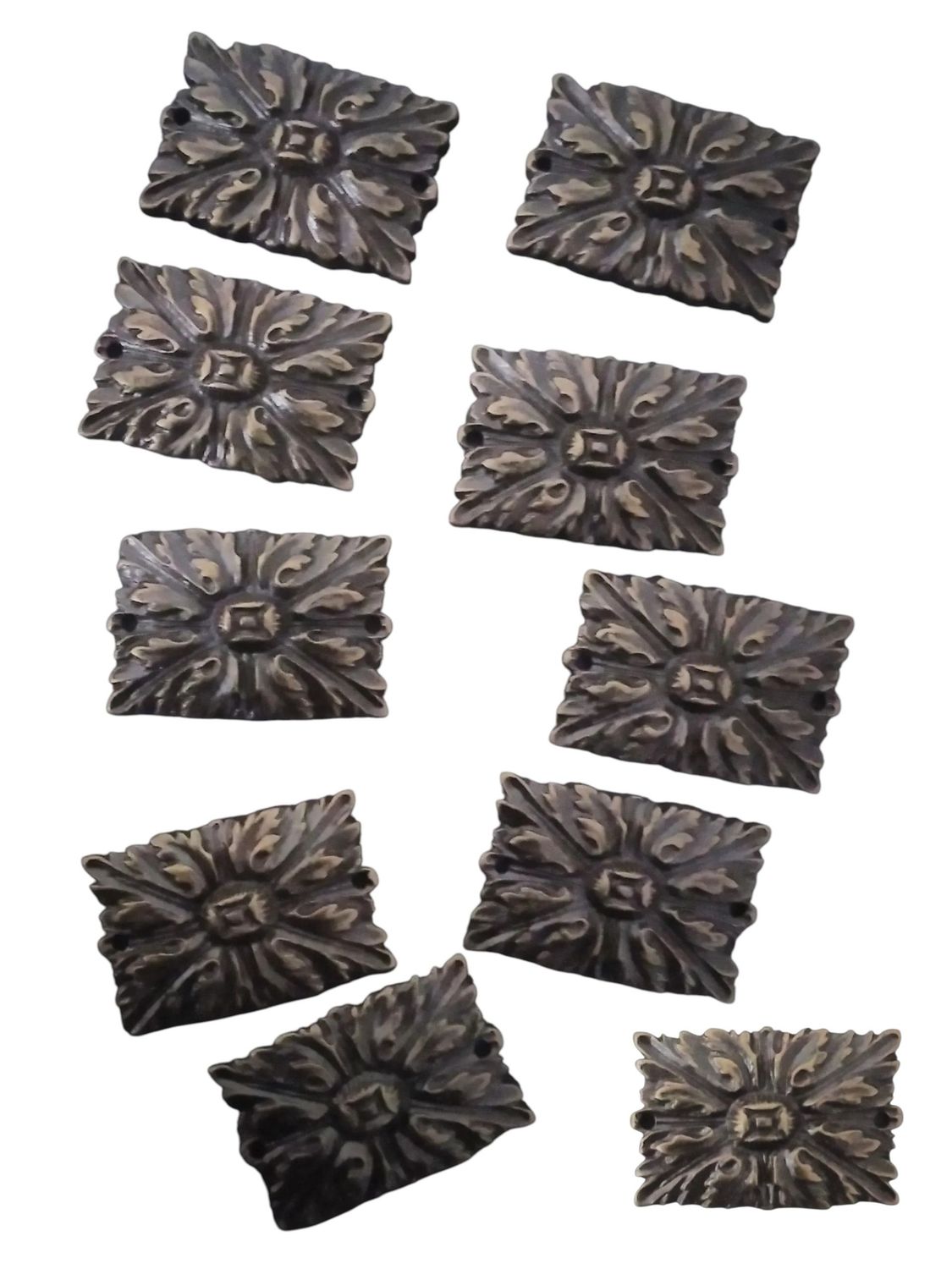 Fregio rettangolare bronzato stock 10 pezzi - 30x20mm (art-207 S) Fregio rettangolare bronzato stock 10 pezzi - 30x20mm (art-207 S)