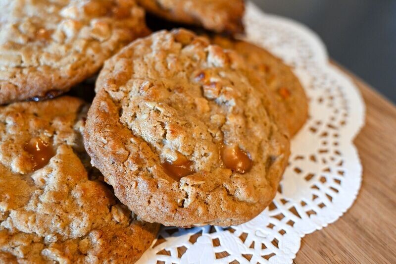 Apple Caramel Crisp Cookies - 12 Pack