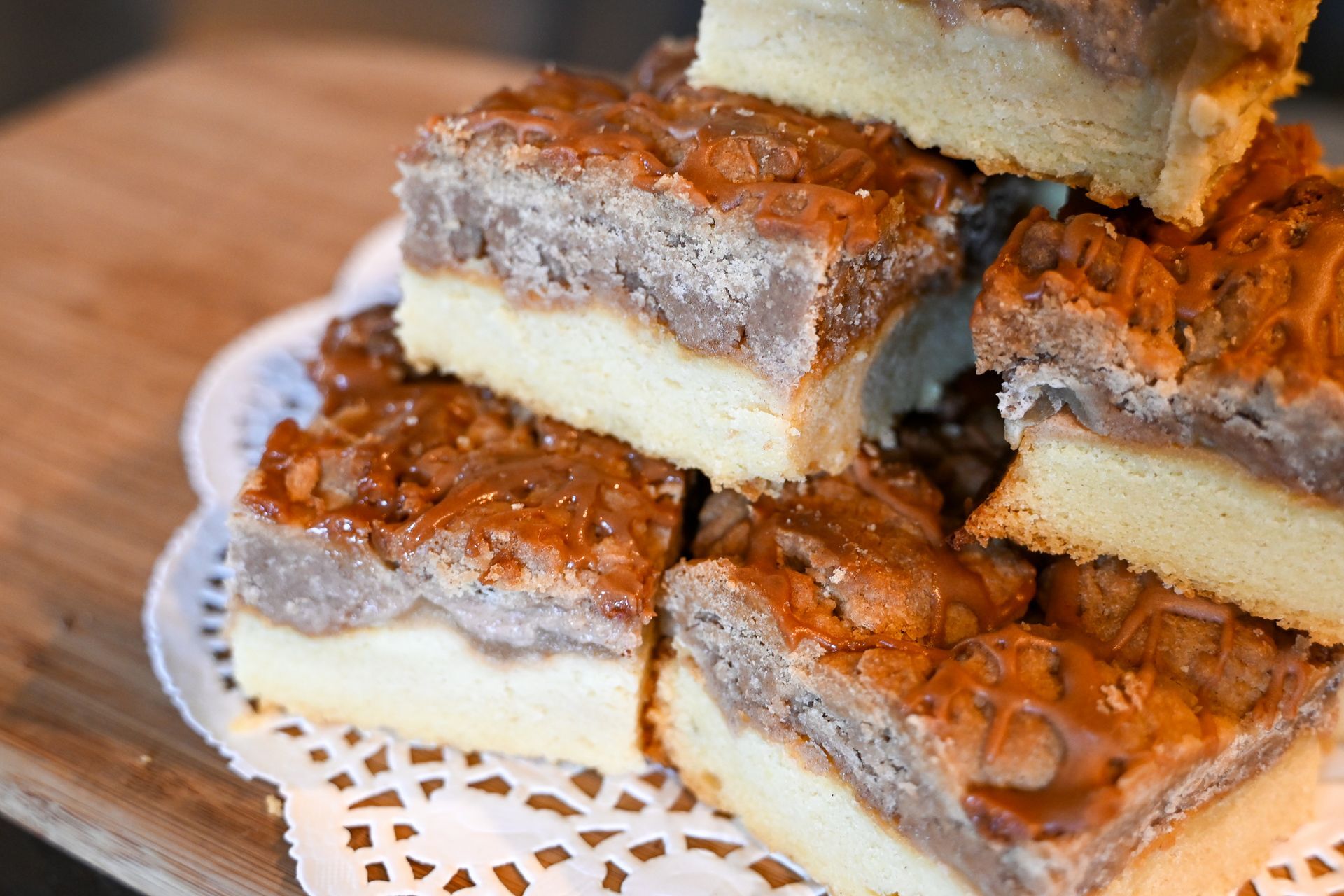 Caramel Apple Crumb Cake - 12 Pack