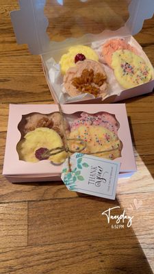 Bakery Cookie Wax Melt Box &amp; 2oz Bakery Air Freshener