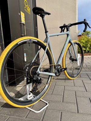 OPEN WIDE Medium - Rival AXS E1 |  Enve AG25 Wheelset Complete Gravel Bike