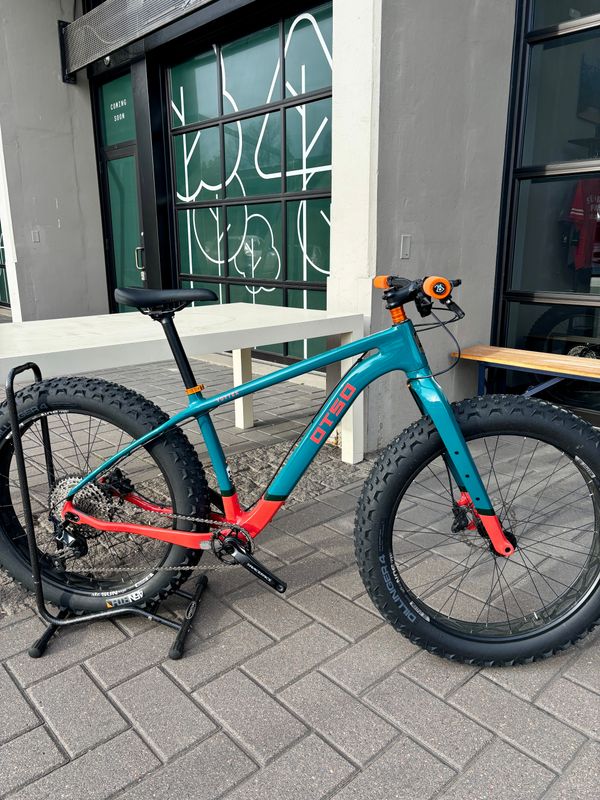 Otso Voytek Fat Bike - Medium / Aquamarine Orange