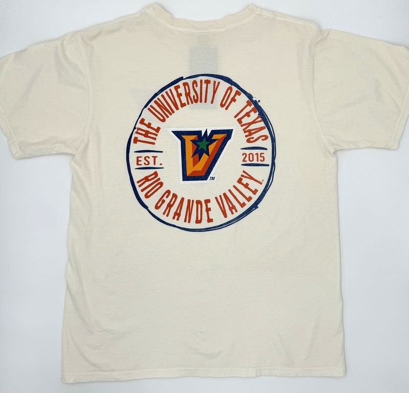 &quot;V&quot; Victory Trace Out Soft Ringspun T-shirt - Ivory