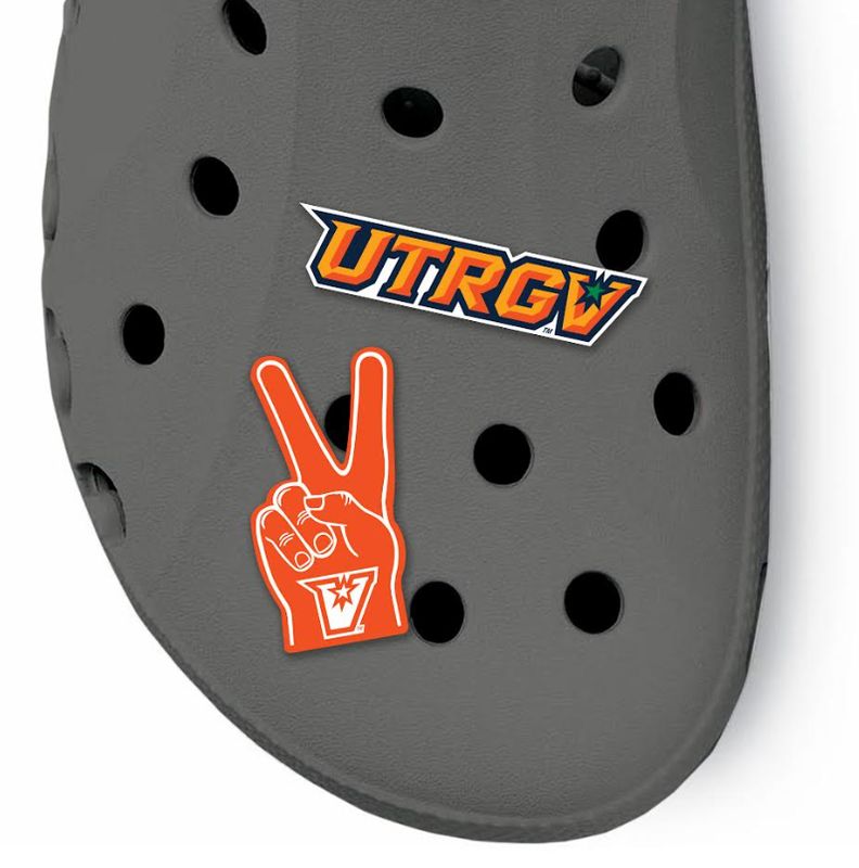 UTRGV / V&#39;S UP 2 Pack Rubber Clog Charms