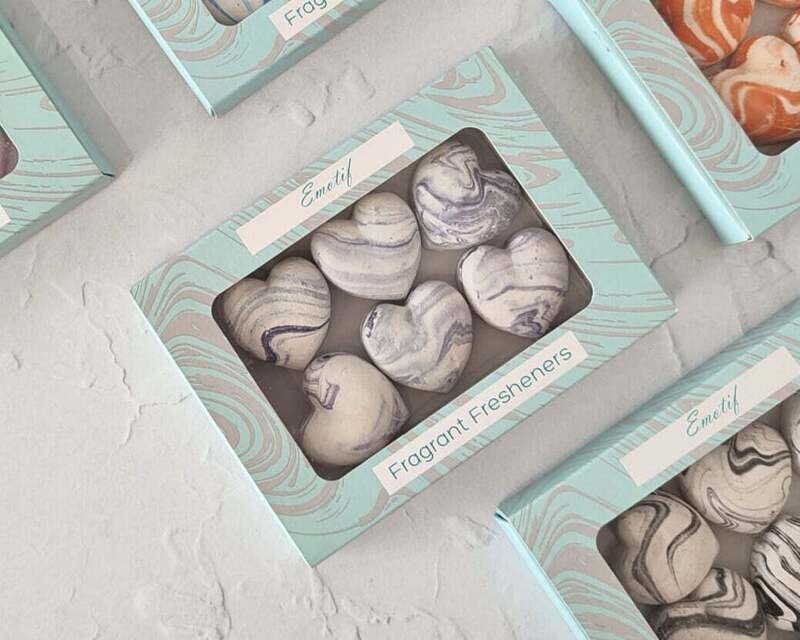 Emotif Fragrant Refreshers - Purple Hearts - Black Iris