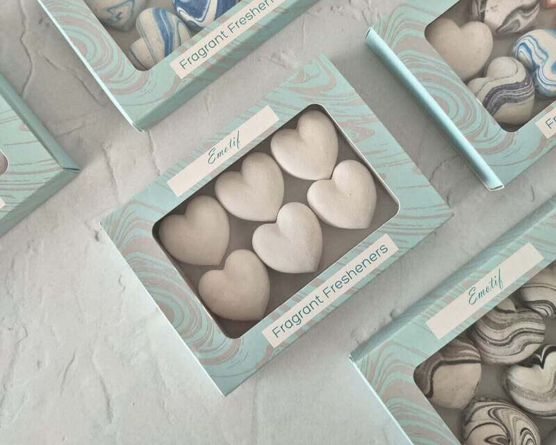 Emotif Fragrant Refreshers - White Hearts - Fresh Linen
