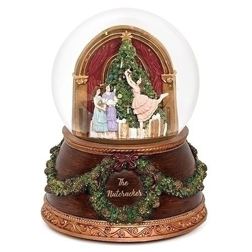 132014 Musical Nutcracker Dome