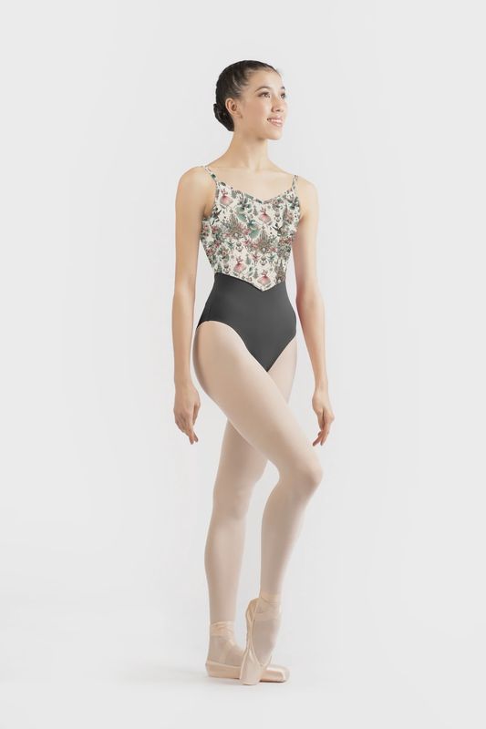 Nutcracker 24 Ebony Demi Jardin