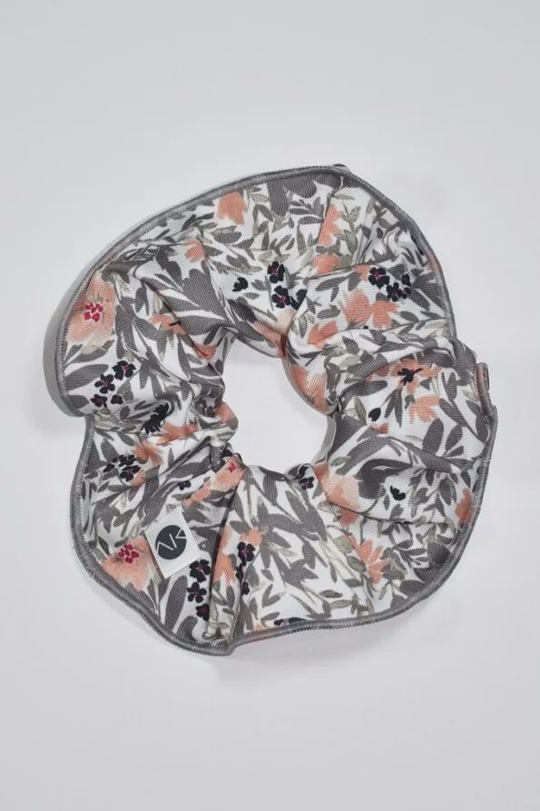 A28C Scrunchie in Chelsea