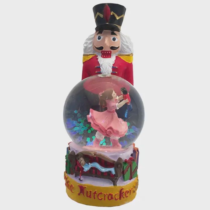 SG-NU45WG Clara Mini Snow Globe