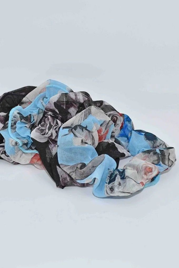 A28RG Scrunchie in Rose Garden