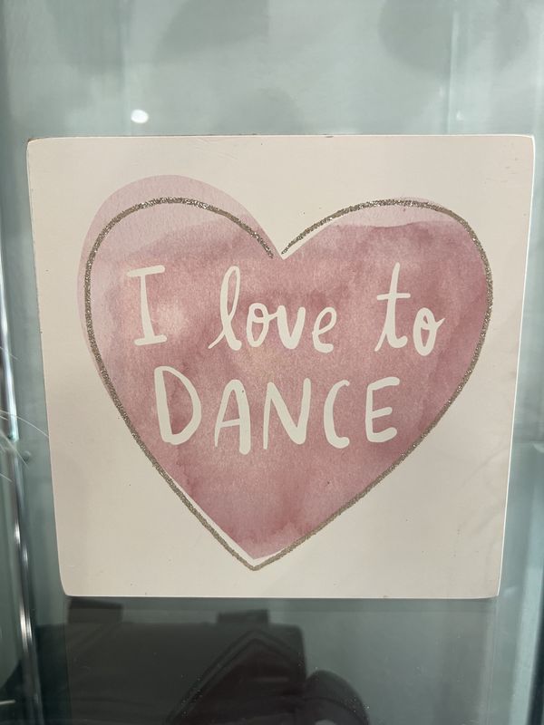 104403 Block Sign-Love to Dance