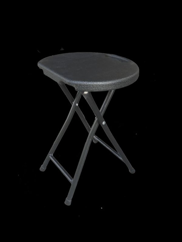 Glam&#39;r Gear Folding Stool