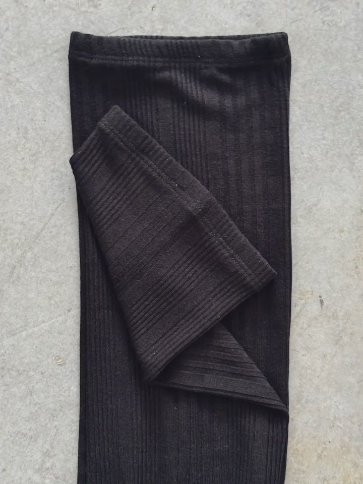 Bullet Pointe Long Leg Warmers, Color: Black, Size: Small (33&quot;)