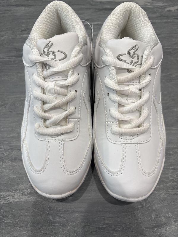 NL903 Leather Cheer Shoe