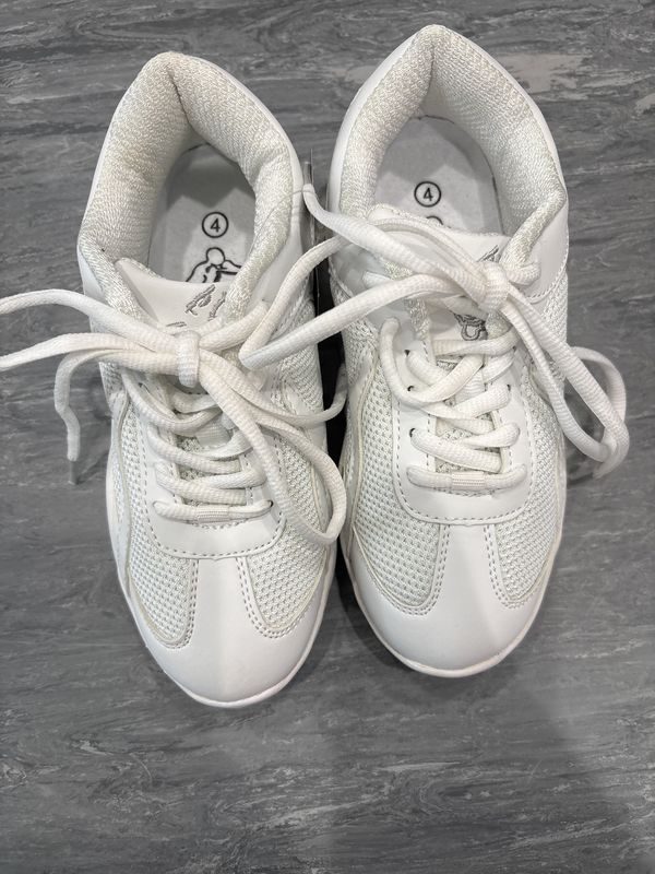 NL901 Mesh Cheer Shoe