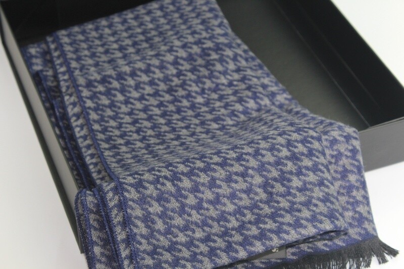 SWOLE PANDA SCARF SP717 BLUE/GREY HOUNDSTOOTH SCARF
