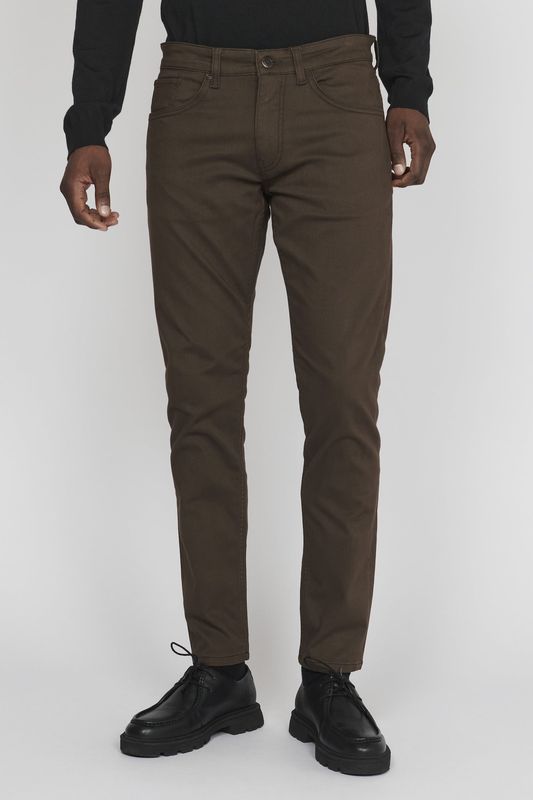 30205683 MAPETE 190820 BROWN SOIL