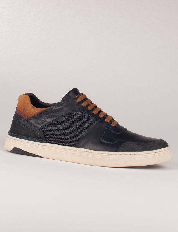 GEORGE SHOE STORM