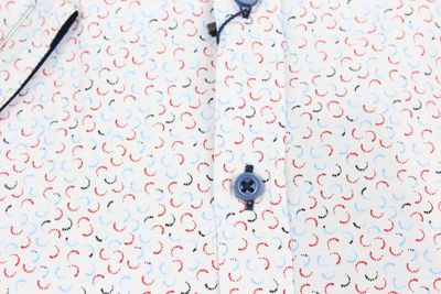 ML273137 CHARM SS PRINT SHIRT RED/SKY