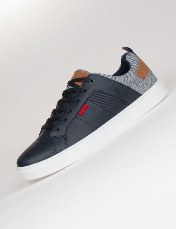 COLES SHOE HURRICANE