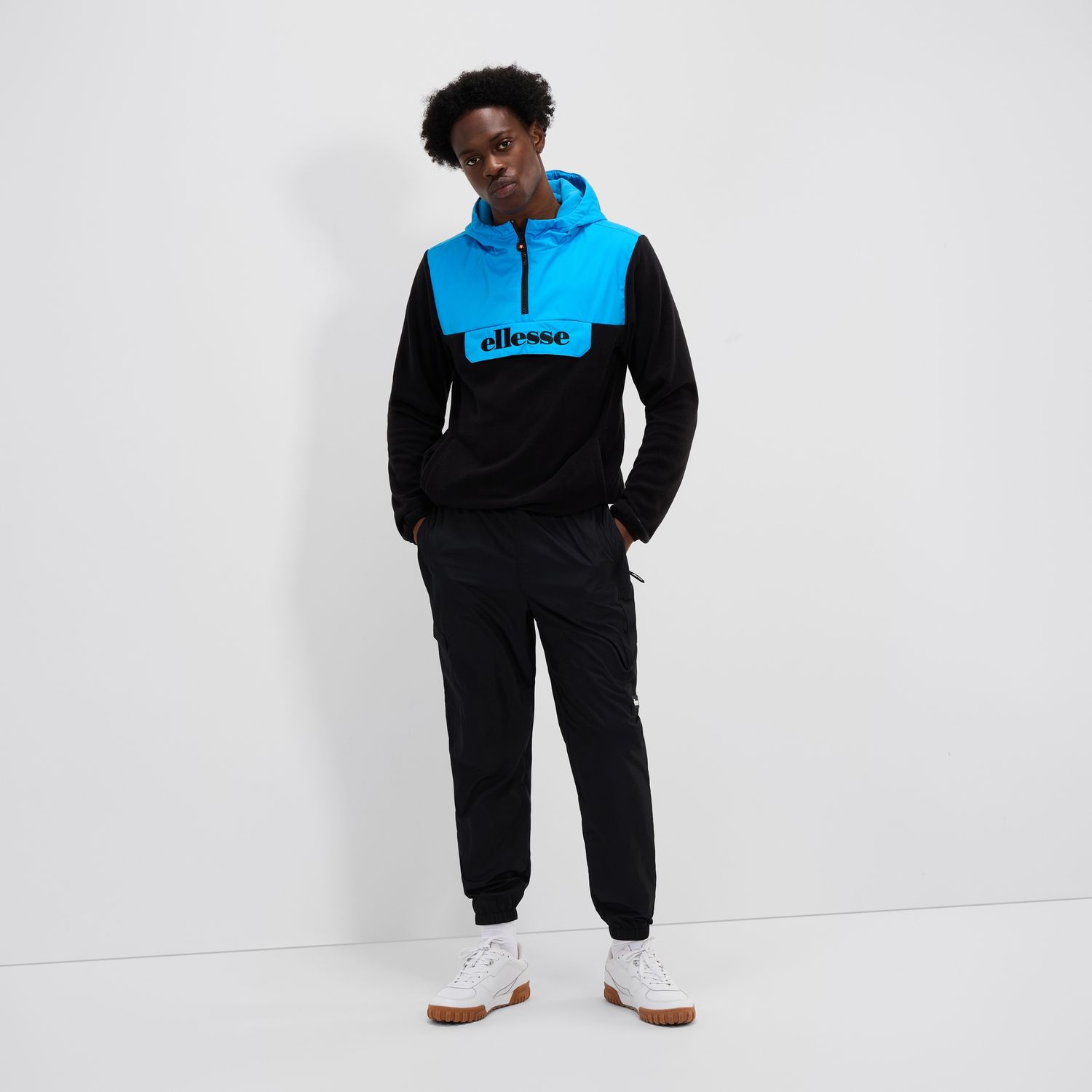 ELLESSE HOSSU OH JACKET BLACK/BLUE SHX21068