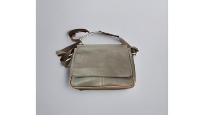 SLOANE MESSENGER BAG 21082 BROWN CHESTNUT