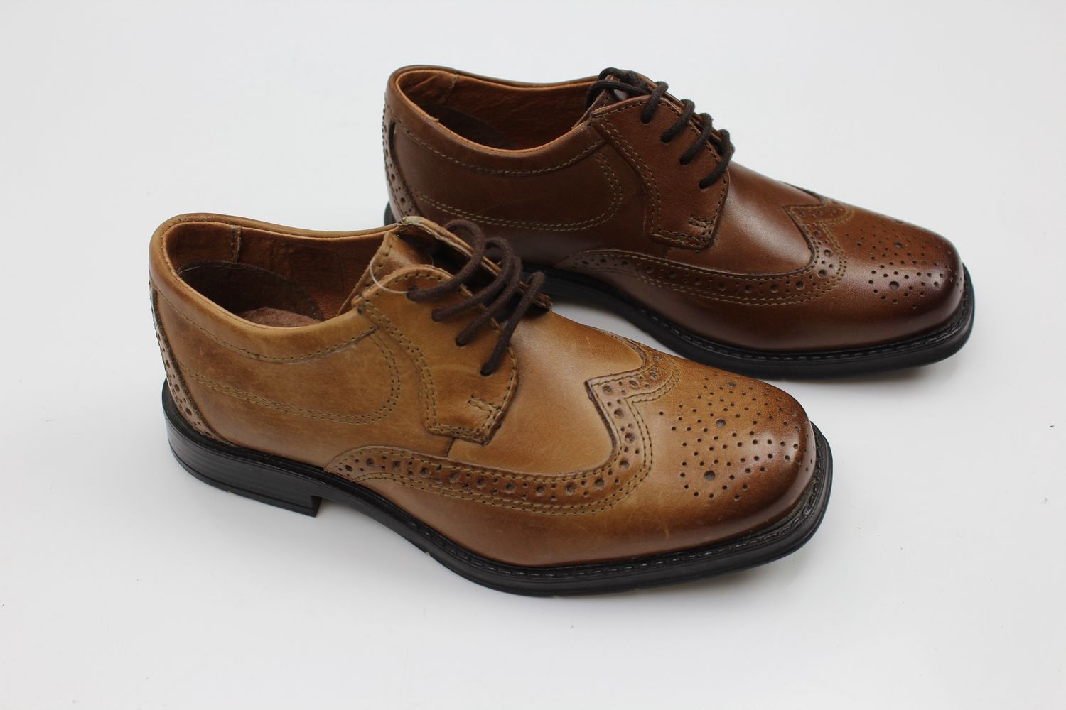 Greyson Tan Shoe 31