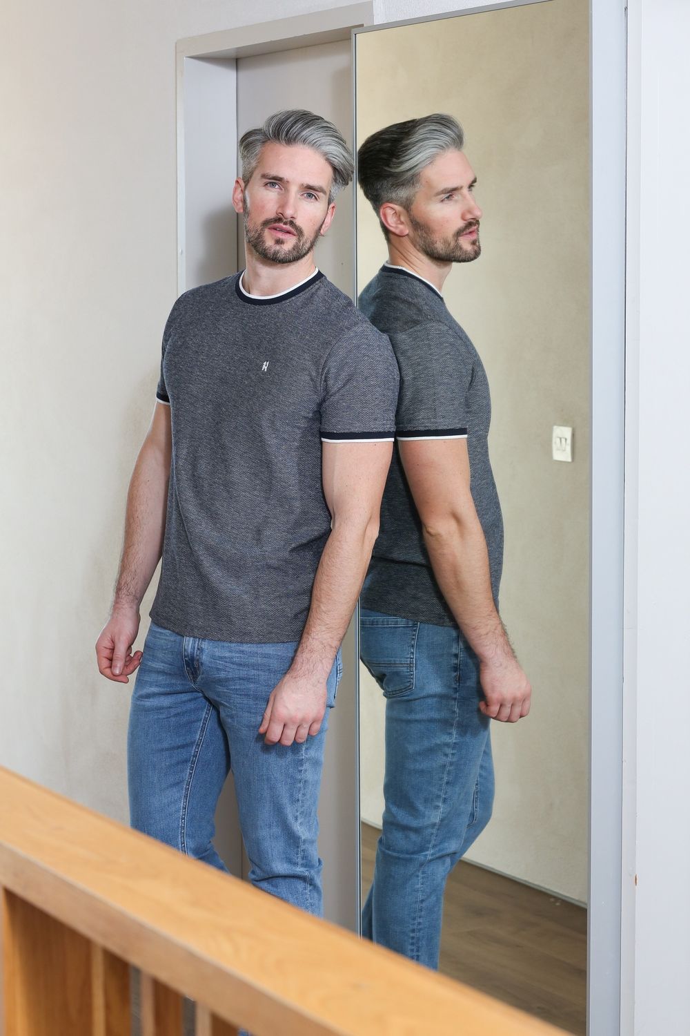 KR8 17007 GRANT TEE NAVY
