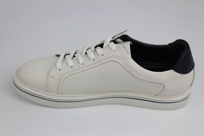 DODGER SHOE STRIKE