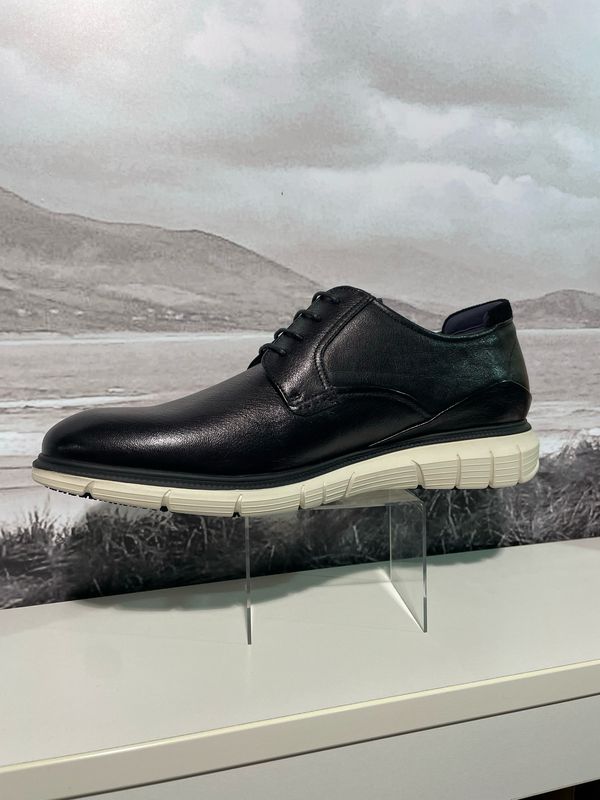 GOLDEN ACE SHOE SCHWARZ