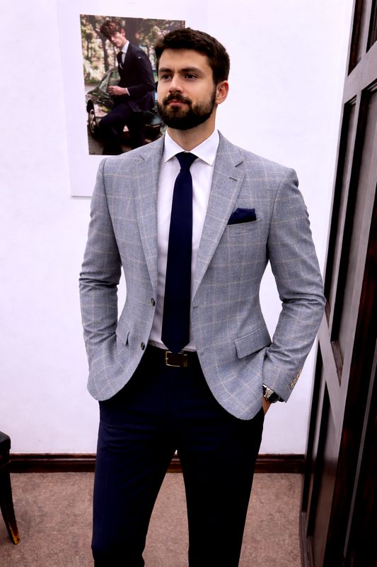 144 14031/25 DOUGLAS &amp; GRAHAME BORDEAUX JACKET