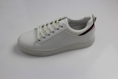 NTY534B BOYS CASUAL SPORTY TIE SHOE WHITE PU