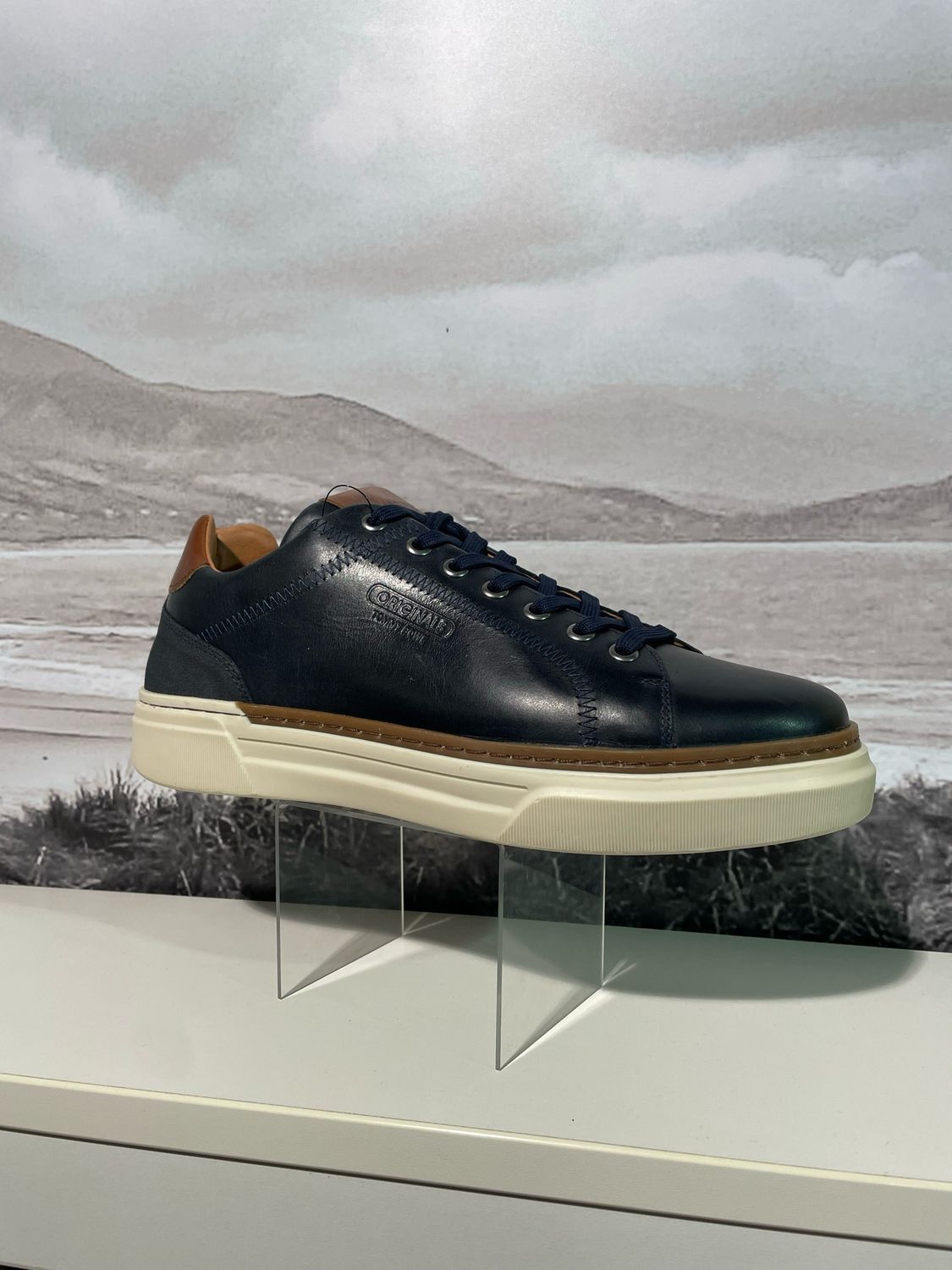 MCCLOSKEY SHOE STORM