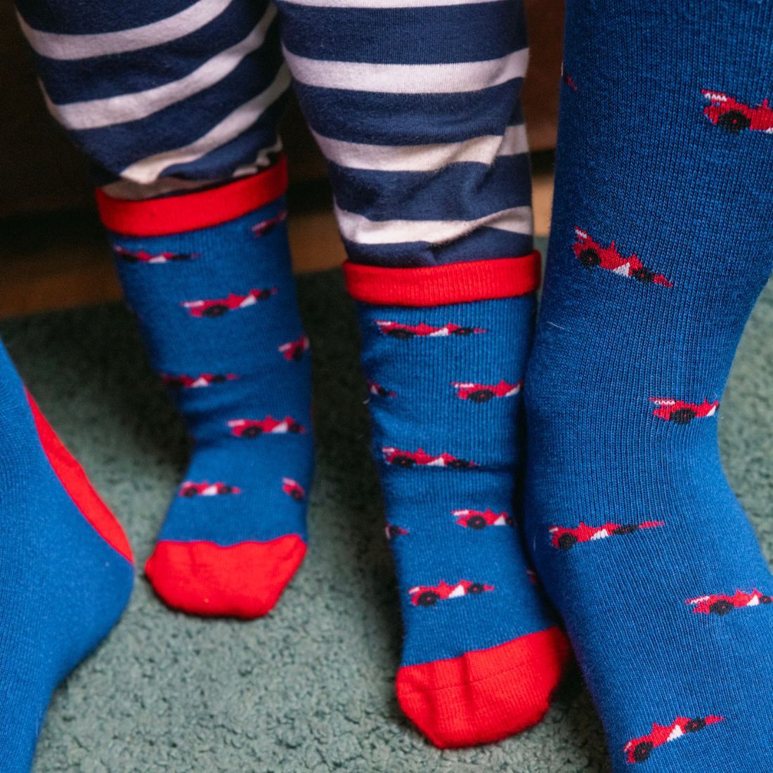 SWOLE PANDA SP371 KIDS RACING CAR SOCKS