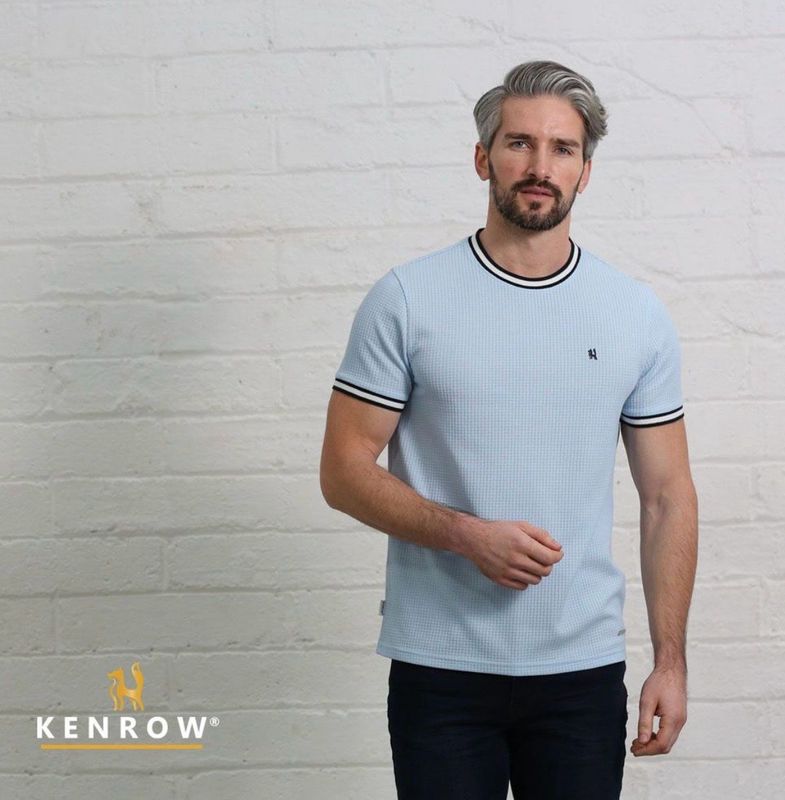 KR10 01473 CORMAC TEE SKY