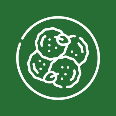No-Meat Balls in tomatensaus / gemalen kaas / primeurgroentjes / pureeaardappelen