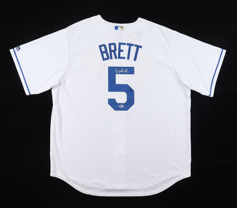 George Brett Signed Royals Jersey (Beckett)