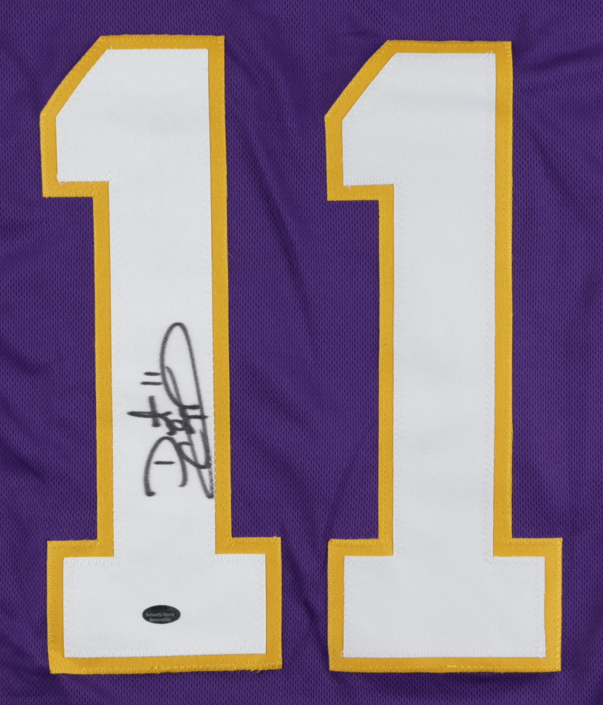 Daunte Culpepper Signed Minnesota Vikings Jersey (Schwartz) & Daunte Culpepper Signed Minnesota Vikings Mini Helmet (Beckett)